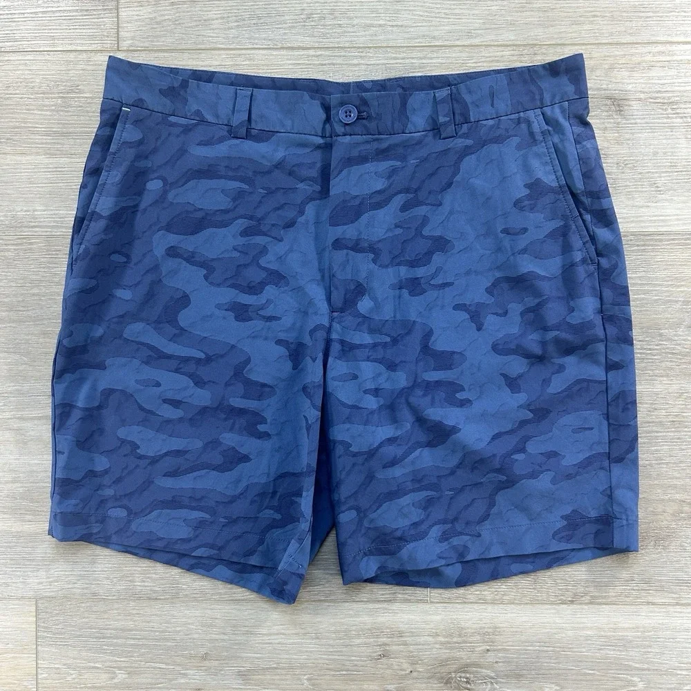 Vineyard Vines Size 35 Performance Breaker Blue Camo 7.5